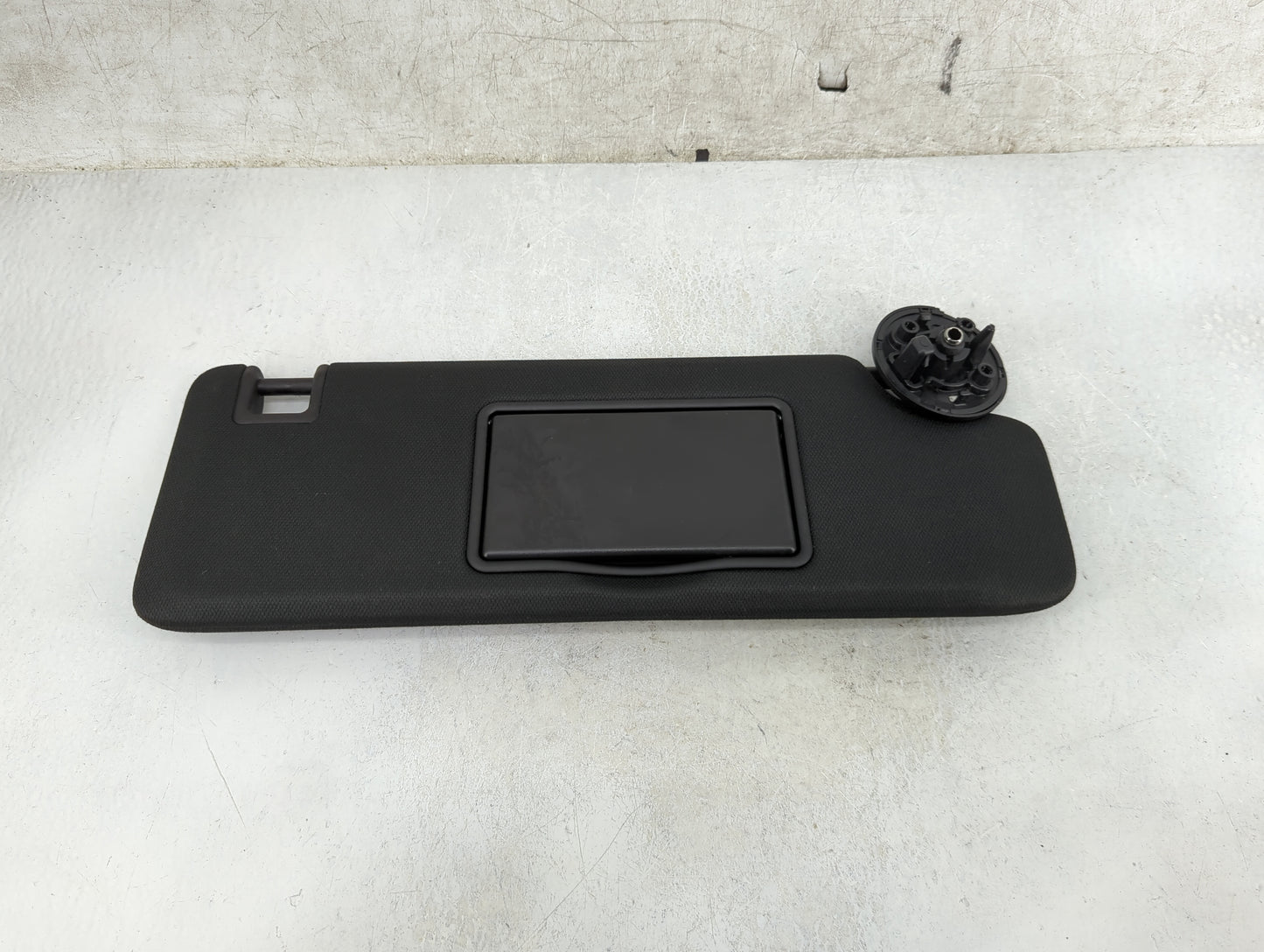 2021 Chevrolet Camaro Sun Visor Shade Replacement Passenger Right Mirror Fits OEM Used Auto Parts - Oemusedautoparts1.com