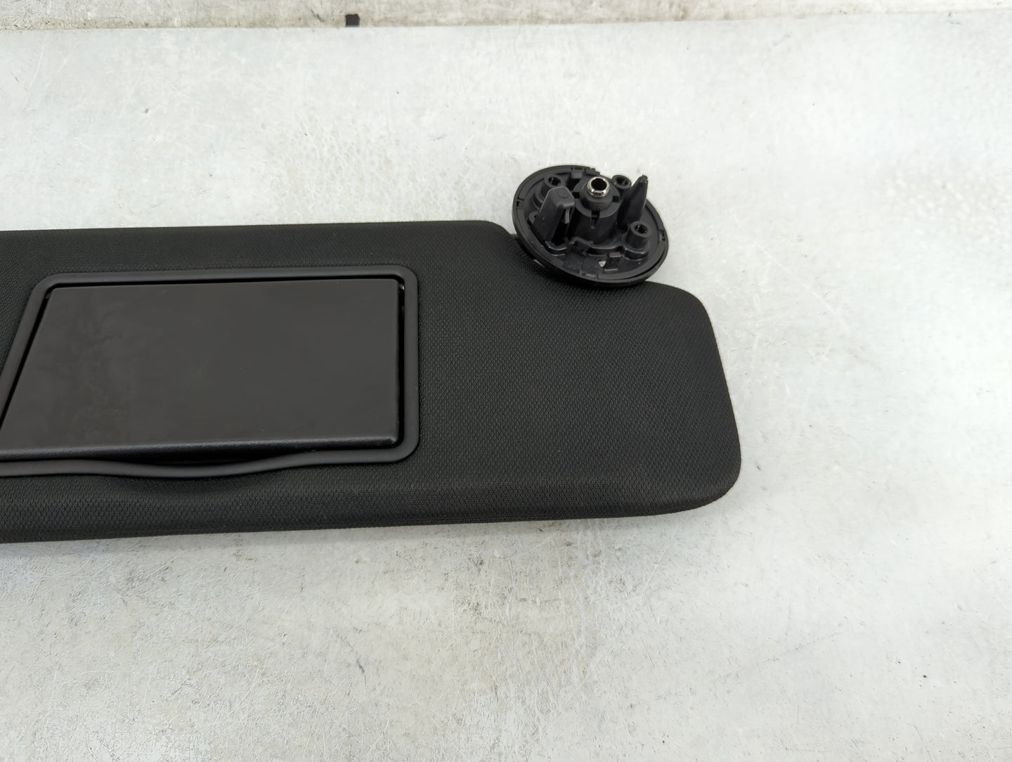 2021 Chevrolet Camaro Sun Visor Shade Replacement Passenger Right Mirror Fits OEM Used Auto Parts - Oemusedautoparts1.com