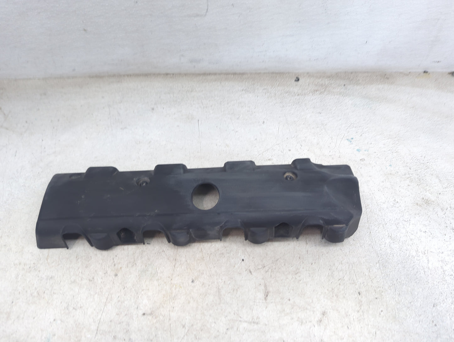 2017 Chevrolet Camaro Engine Cover Black - Oemusedautoparts1.com