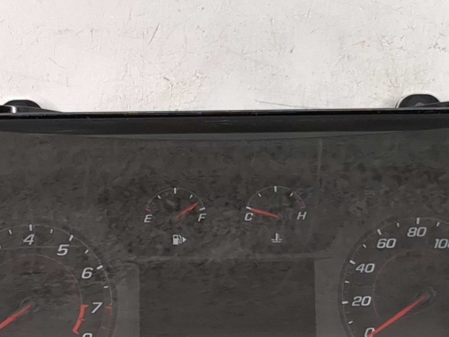 2017-2018 Chevrolet Camaro Instrument Cluster Speedometer Gauges P/N:84172785 Miles: Fits Fits 2017 2018 OEM Used Auto Parts