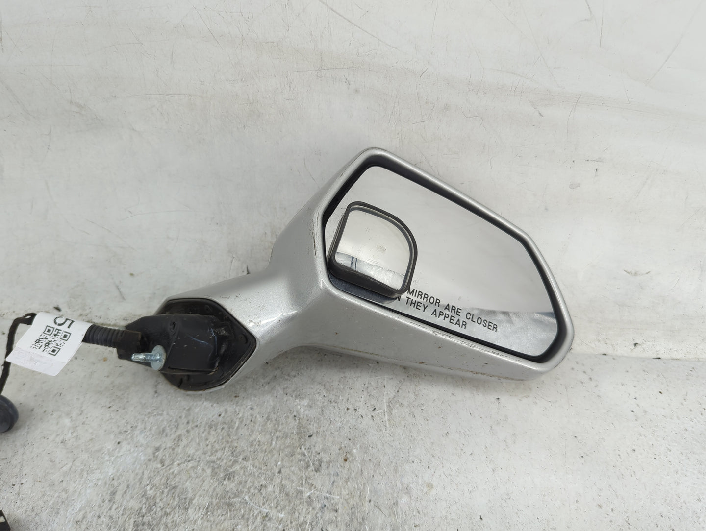 2016-2019 Chevrolet Camaro Passenger Side View Mirror - Right Door Mirror OEM Used - Oemusedautoparts1.com