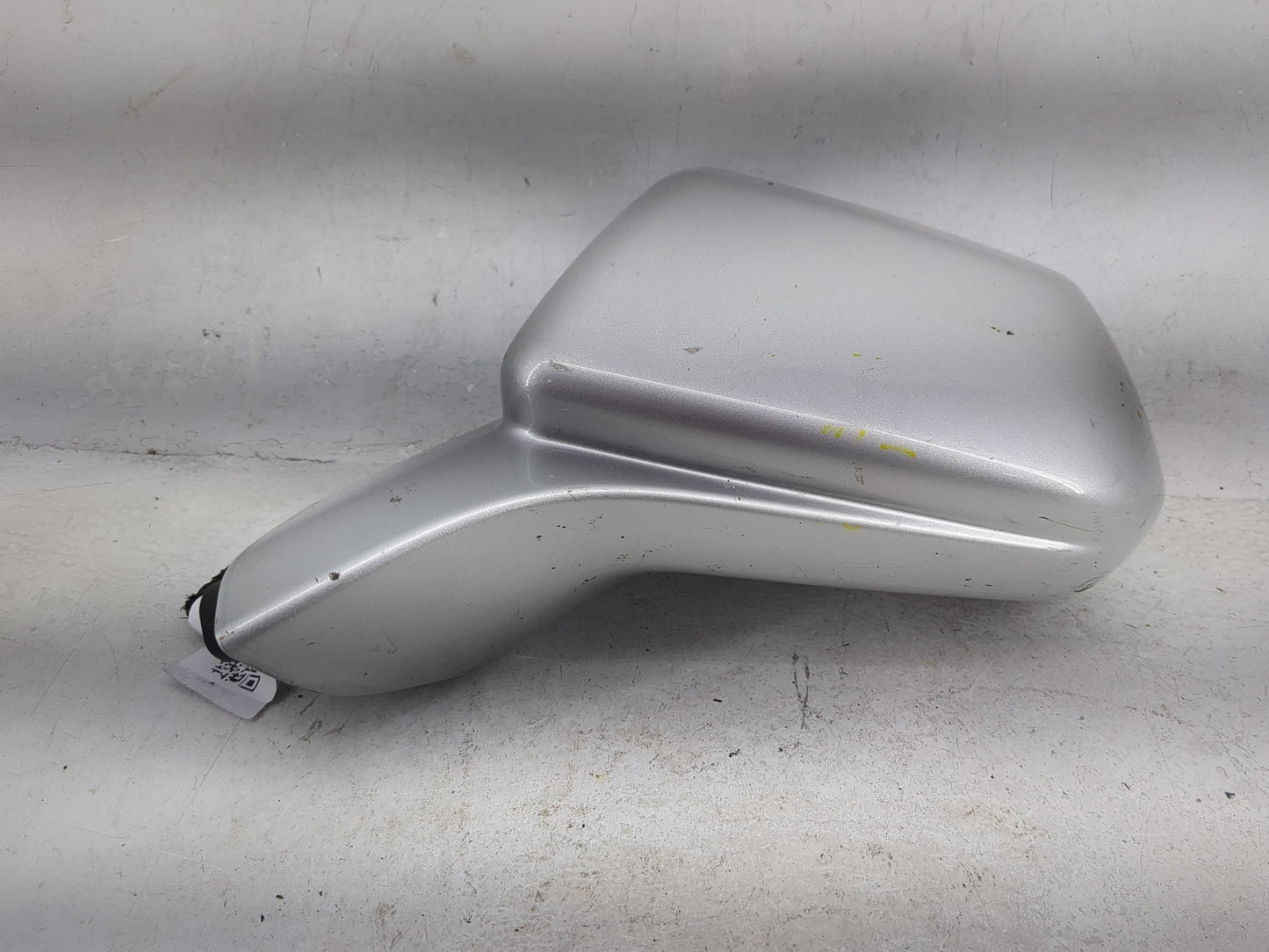 2016-2019 Chevrolet Camaro Driver Side View Mirror - Left Door Mirror OEM Used - Oemusedautoparts1.com