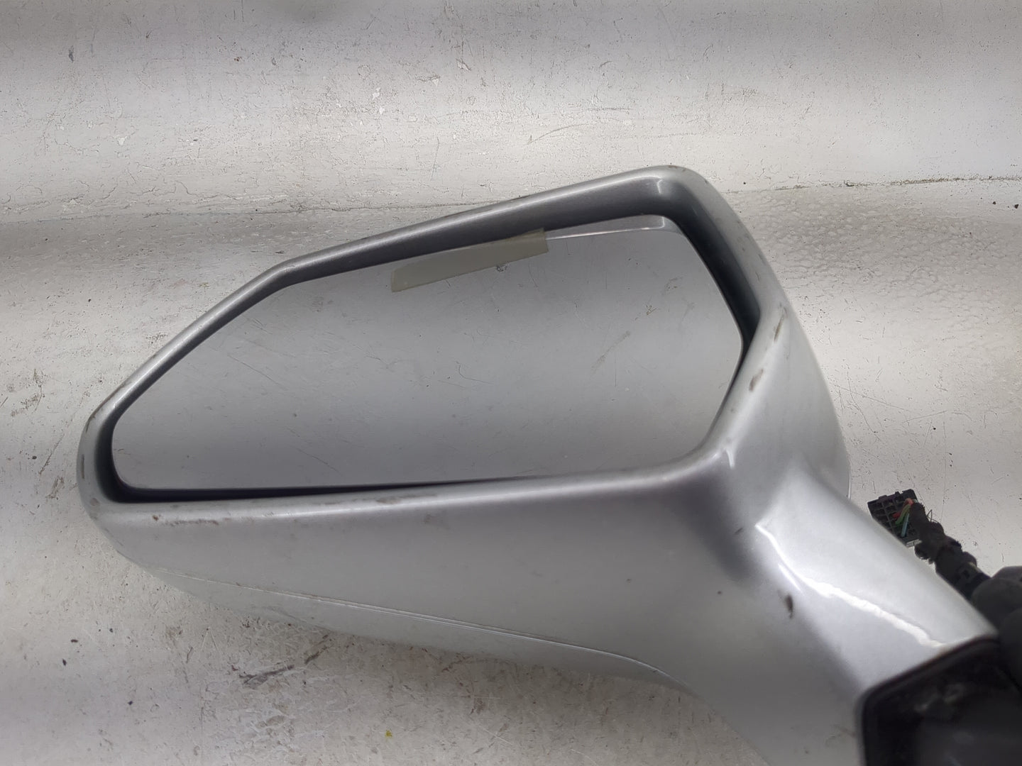 2016-2019 Chevrolet Camaro Driver Side View Mirror - Left Door Mirror OEM Used - Oemusedautoparts1.com