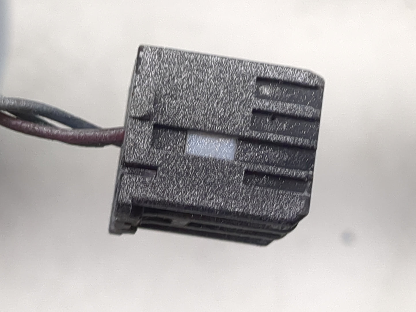 2016-2019 Chevrolet Camaro Driver Side View Mirror - Left Door Mirror OEM Used - Oemusedautoparts1.com