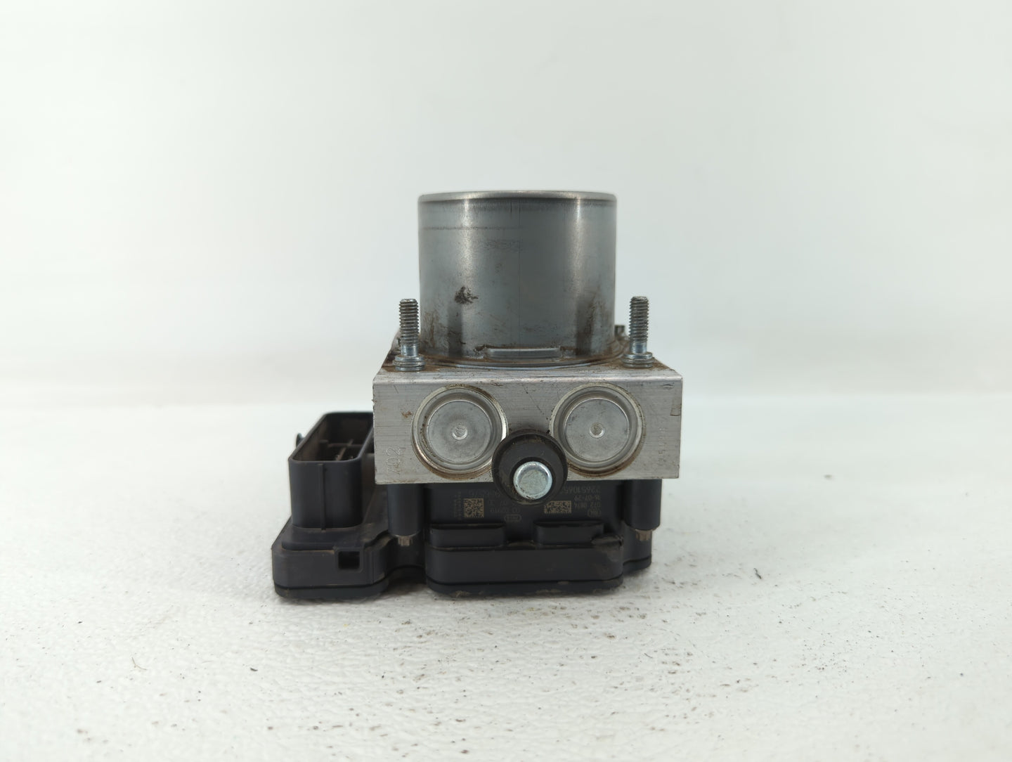 2017 Chevrolet Camaro ABS Pump Control Module Replacement P/N:065055766 Fits OEM Used Auto Parts - Oemusedautoparts1.com