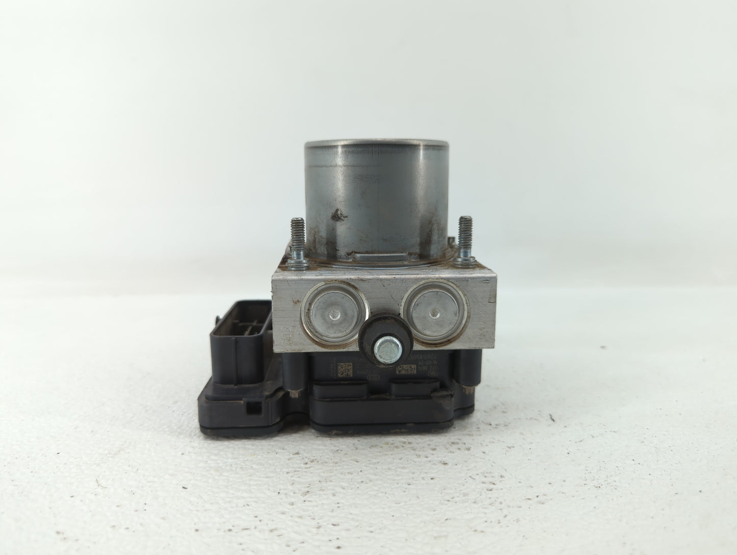 2017 Chevrolet Camaro ABS Pump Control Module Replacement P/N:065055766 Fits OEM Used Auto Parts - Oemusedautoparts1.com