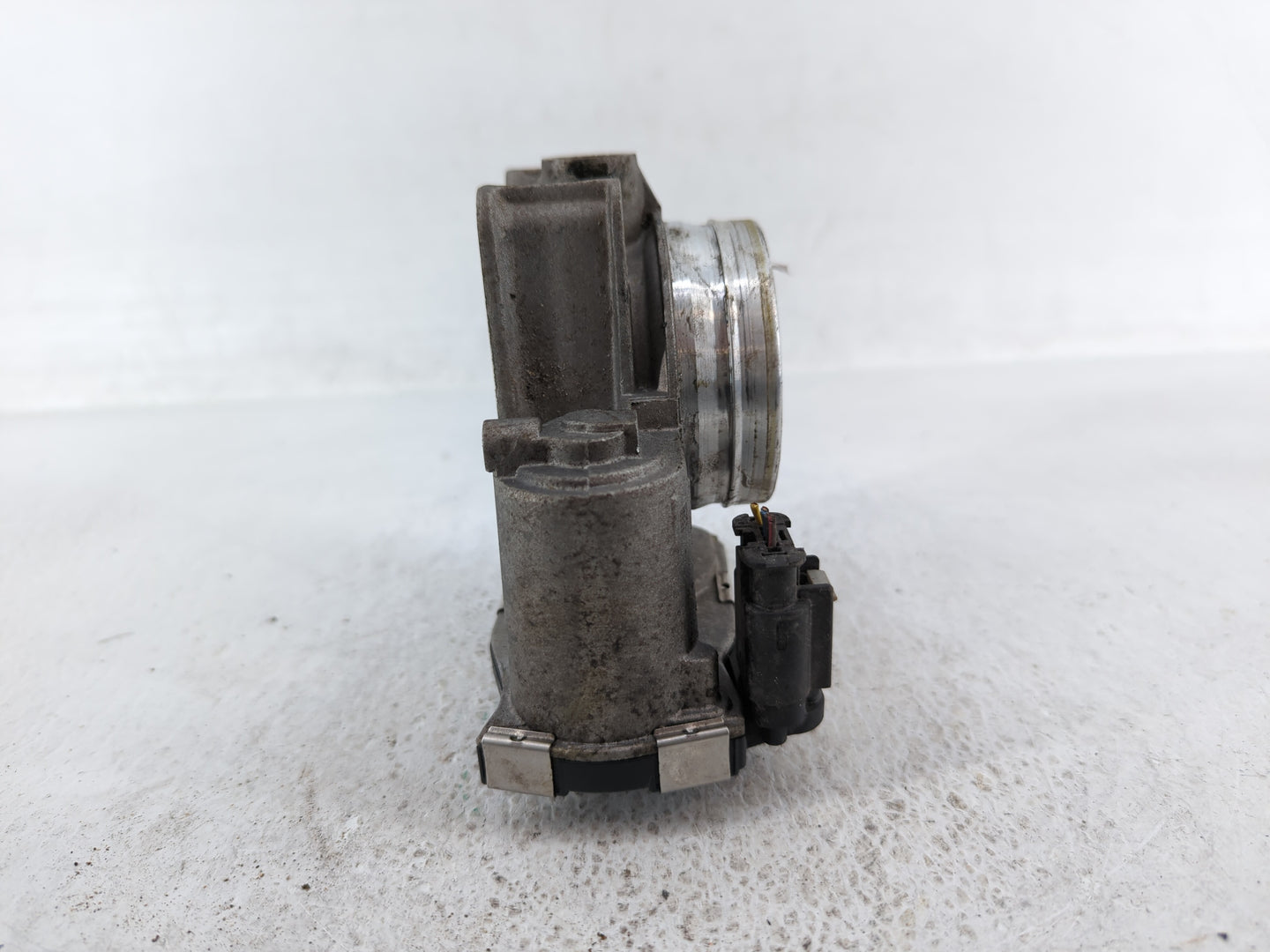 2016-2021 Chevrolet Camaro Throttle Body P/N:12670837AA 12627067DA Fits Fits 2013 2014 2015 2016 2017 2018 2019 2020 2021 OE