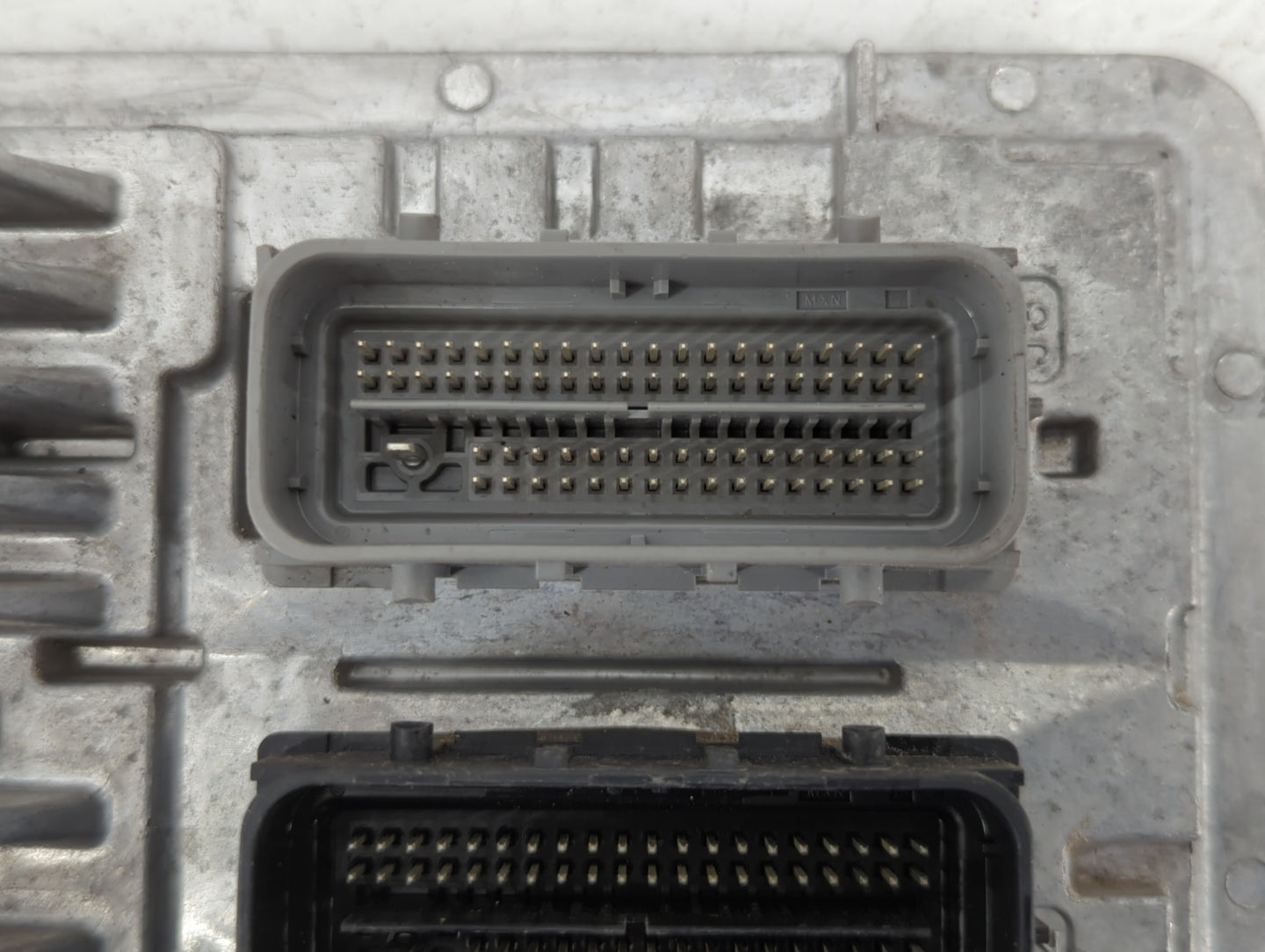 2017 Chevrolet Camaro PCM Engine Control Computer ECU ECM PCU OEM P/N:12669908 12681528, 12687296 Fits Fits 2018 2019 2020 O