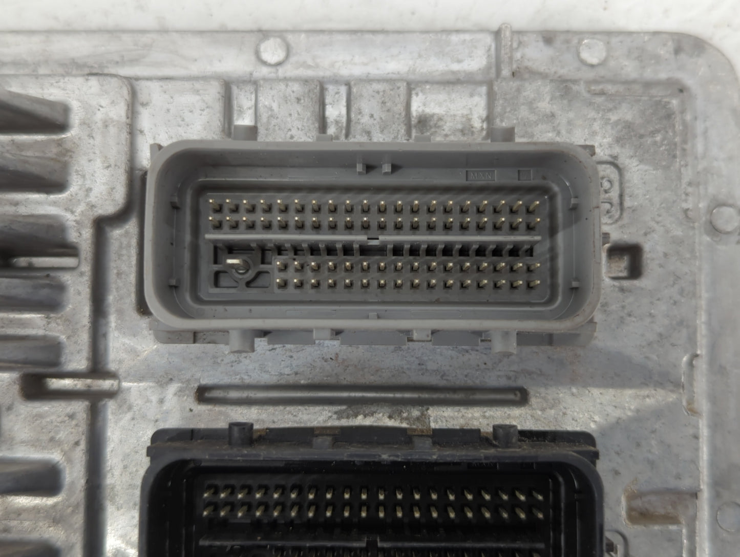2017 Chevrolet Camaro PCM Engine Control Computer ECU ECM PCU OEM P/N:12669908 12681528, 12687296 Fits Fits 2018 2019 2020 O