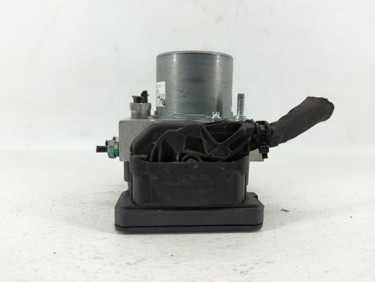 2017 Chevrolet Camaro ABS Pump Control Module Replacement P/N:065055766 Fits OEM Used Auto Parts - Oemusedautoparts1.com