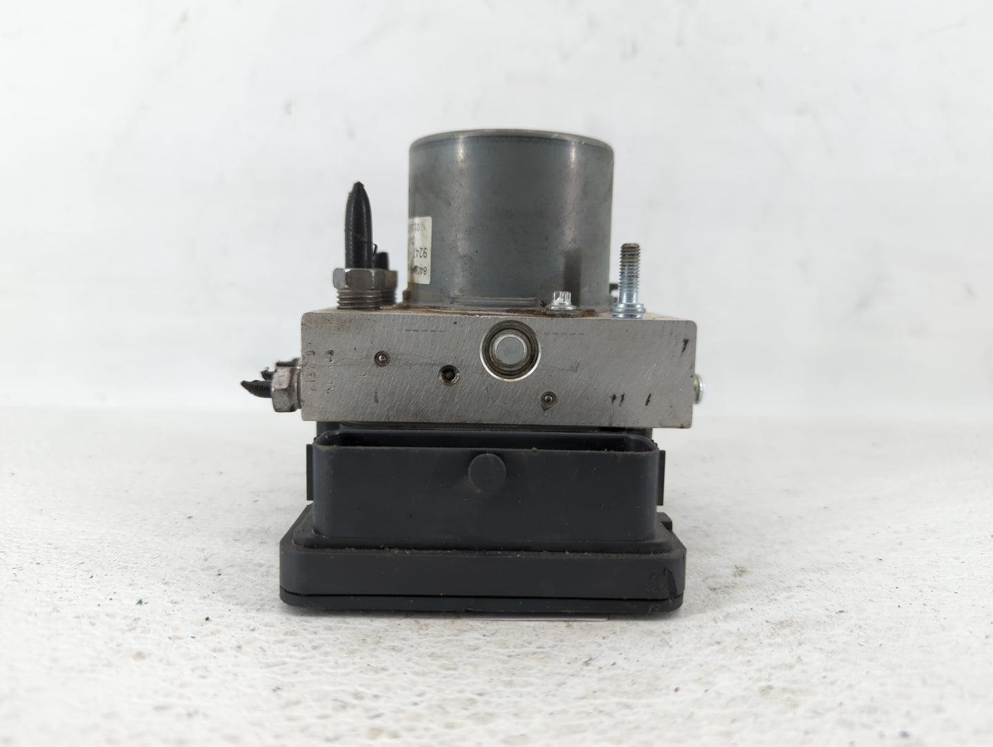 2017 Chevrolet Camaro ABS Pump Control Module Replacement P/N:84244637 84089247 Fits OEM Used Auto Parts - Oemusedautoparts1