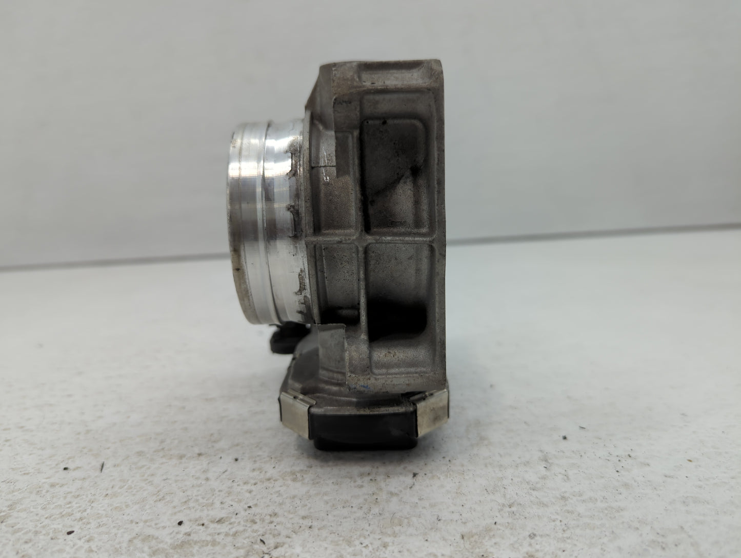 2016-2021 Chevrolet Camaro Throttle Body P/N:12670837AA Fits Fits 2013 2014 2015 2016 2017 2018 2019 2020 2021 OEM Used Auto