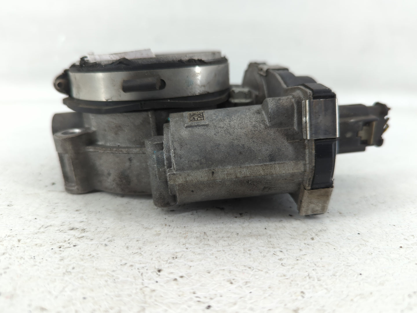 2016-2021 Chevrolet Camaro Throttle Body P/N:12671014 Fits Fits 2016 2017 2018 2019 2020 2021 2022 OEM Used Auto Parts - Oem
