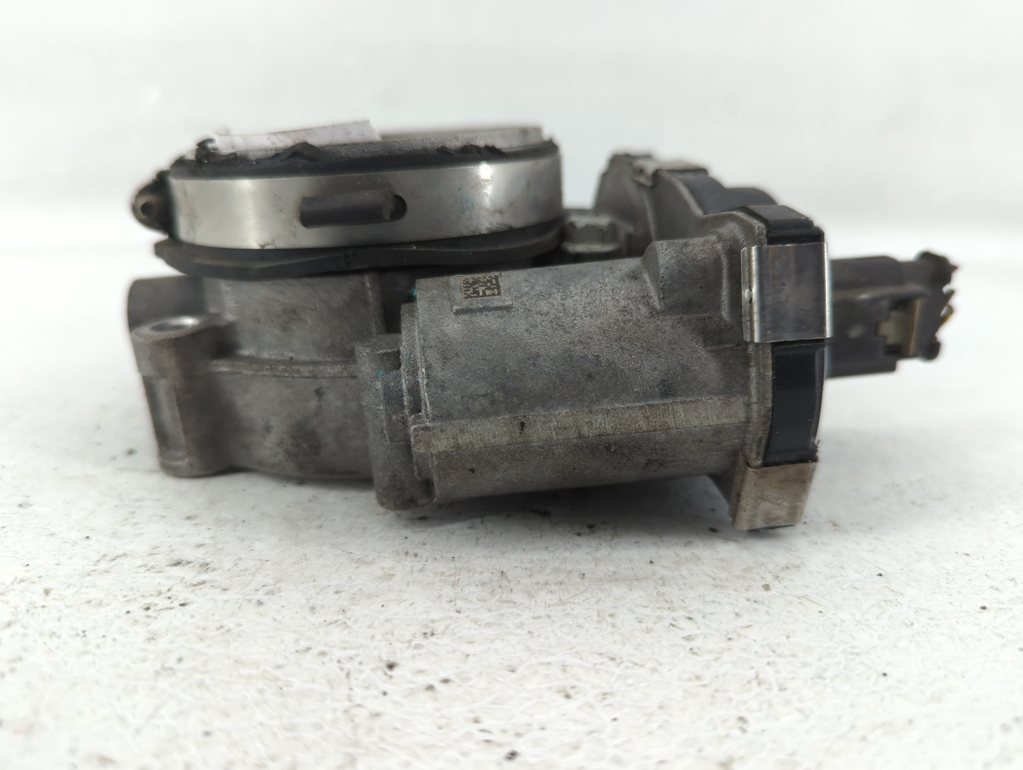 2016-2021 Chevrolet Camaro Throttle Body P/N:12671014 Fits Fits 2016 2017 2018 2019 2020 2021 2022 OEM Used Auto Parts - Oem