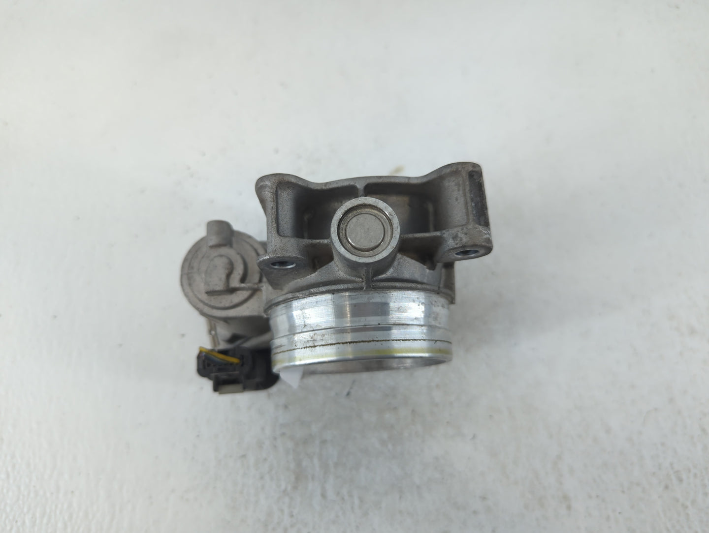 2016-2021 Chevrolet Camaro Throttle Body P/N:12670837AA Fits Fits 2013 2014 2015 2016 2017 2018 2019 2020 2021 OEM Used Auto