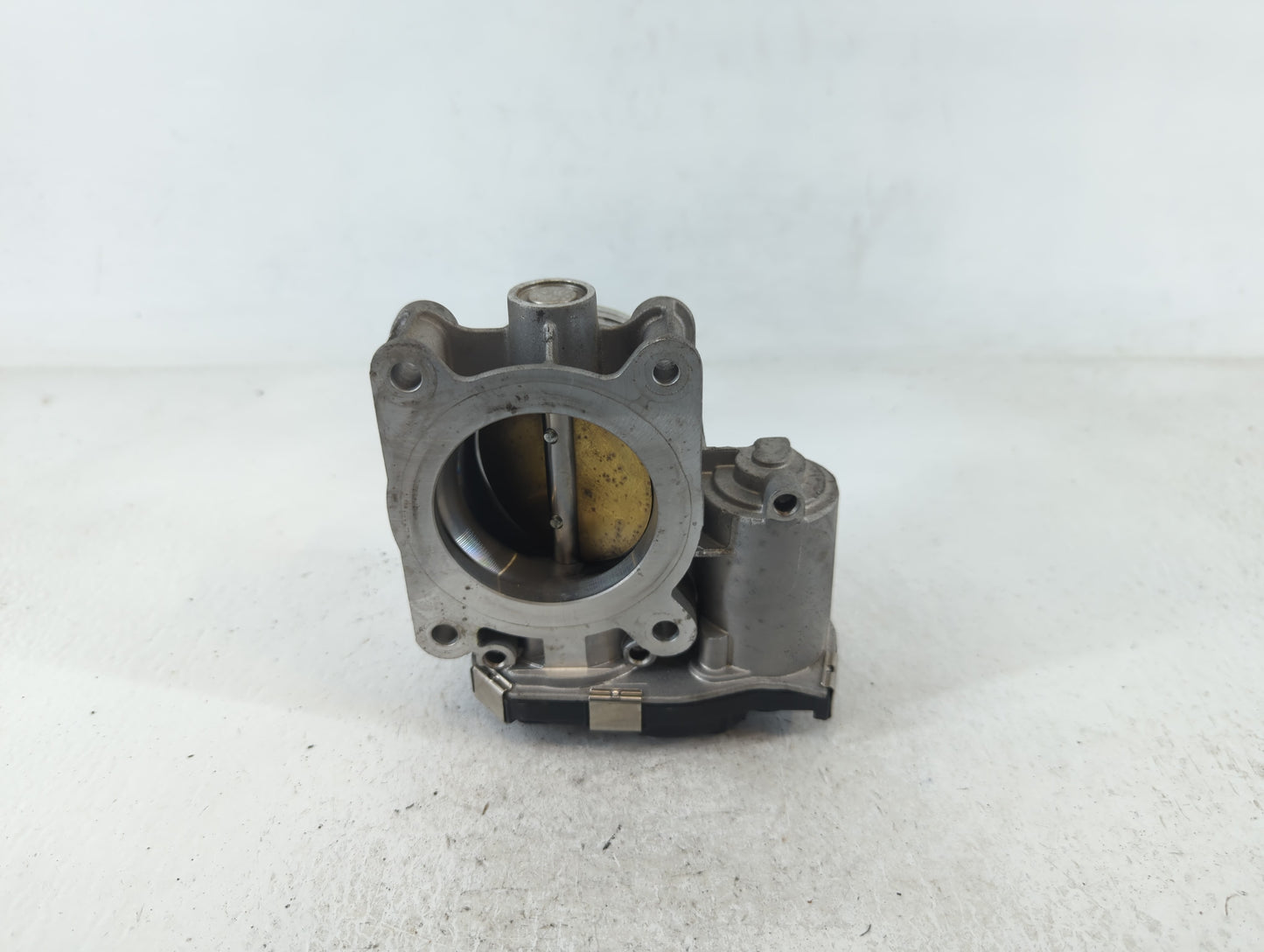 2016-2021 Chevrolet Camaro Throttle Body P/N:12670837AA Fits Fits 2013 2014 2015 2016 2017 2018 2019 2020 2021 OEM Used Auto