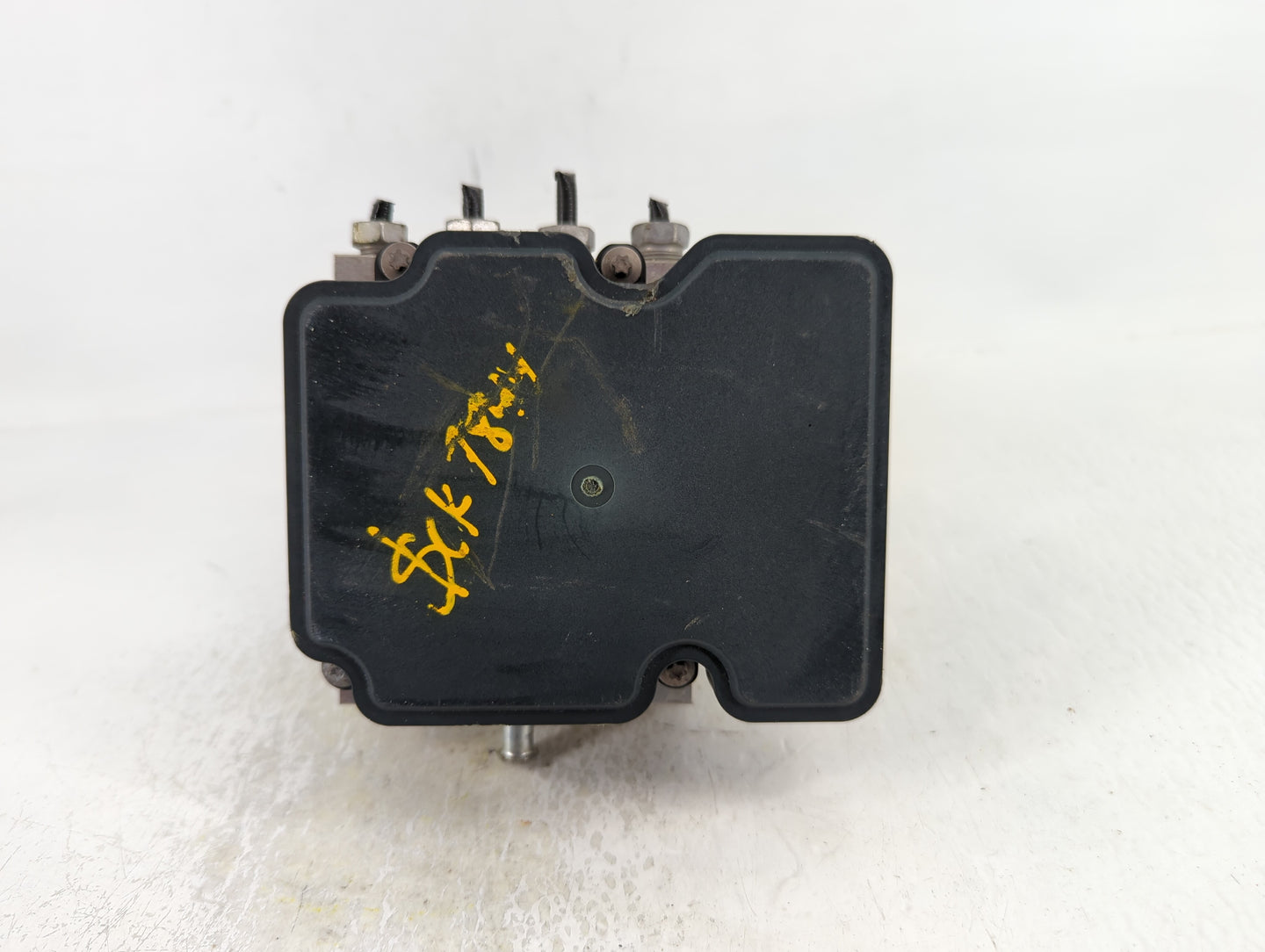2017 Chevrolet Camaro ABS Pump Control Module Replacement P/N:245040200 Fits OEM Used Auto Parts - Oemusedautoparts1.com