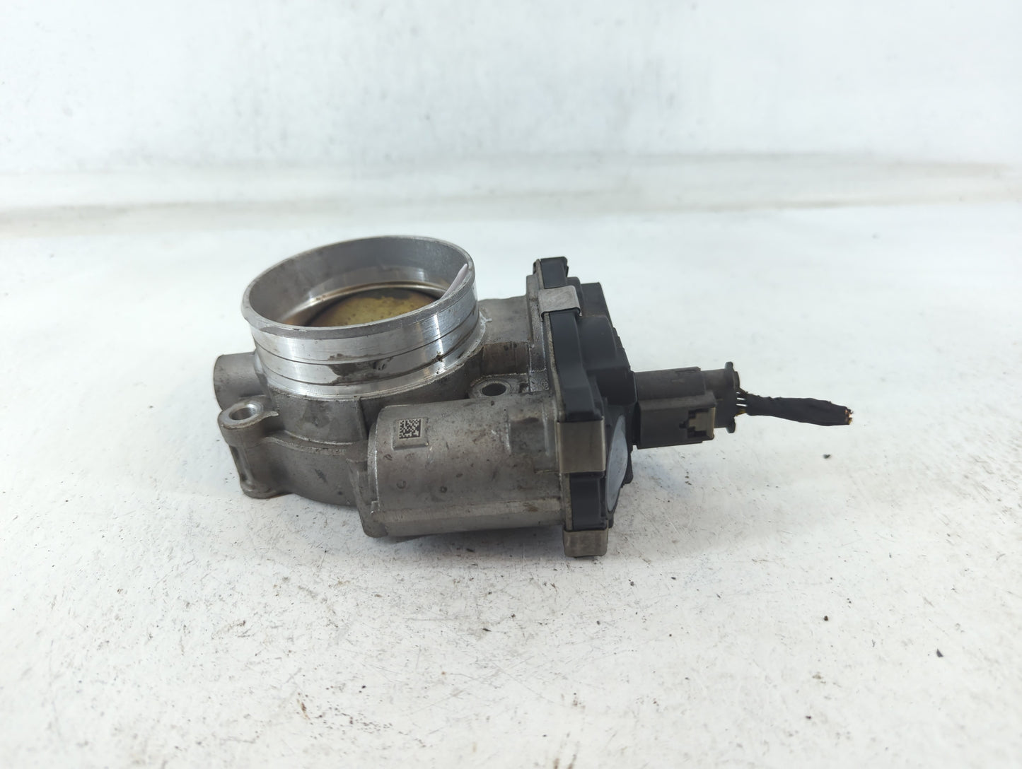 2016-2021 Chevrolet Camaro Throttle Body P/N:12671014 Fits Fits 2016 2017 2018 2019 2020 2021 2022 OEM Used Auto Parts - Oem