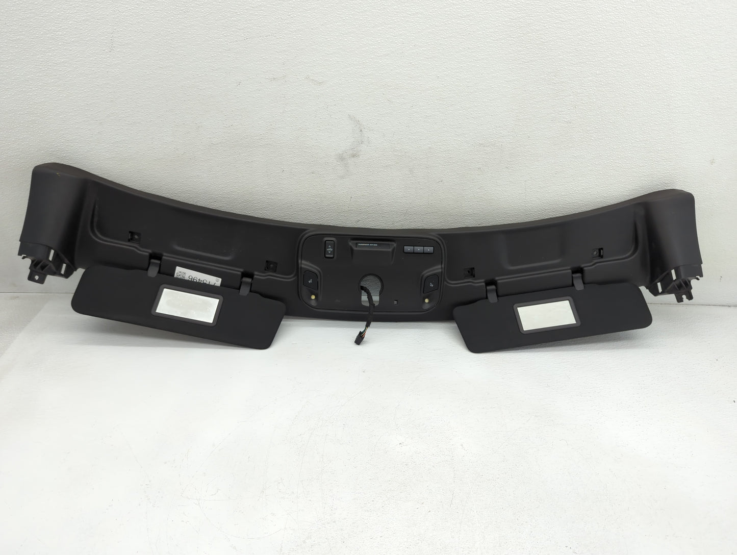 2017 Chevrolet Camaro Interior Windshield Trim W/Sun Visors - Oemusedautoparts1.com