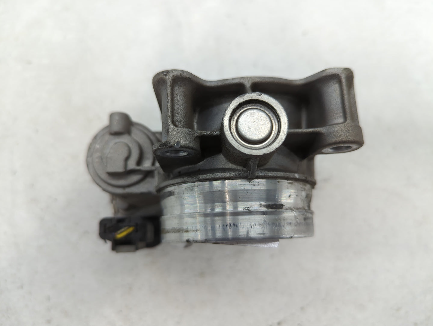 2016-2021 Chevrolet Camaro Throttle Body P/N:12670837AA Fits Fits 2013 2014 2015 2016 2017 2018 2019 2020 2021 OEM Used Auto