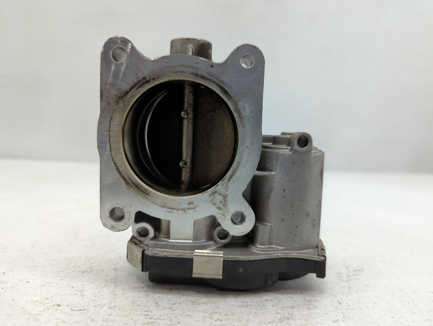 2016-2021 Chevrolet Camaro Throttle Body P/N:12670837AA Fits Fits 2013 2014 2015 2016 2017 2018 2019 2020 2021 OEM Used Auto