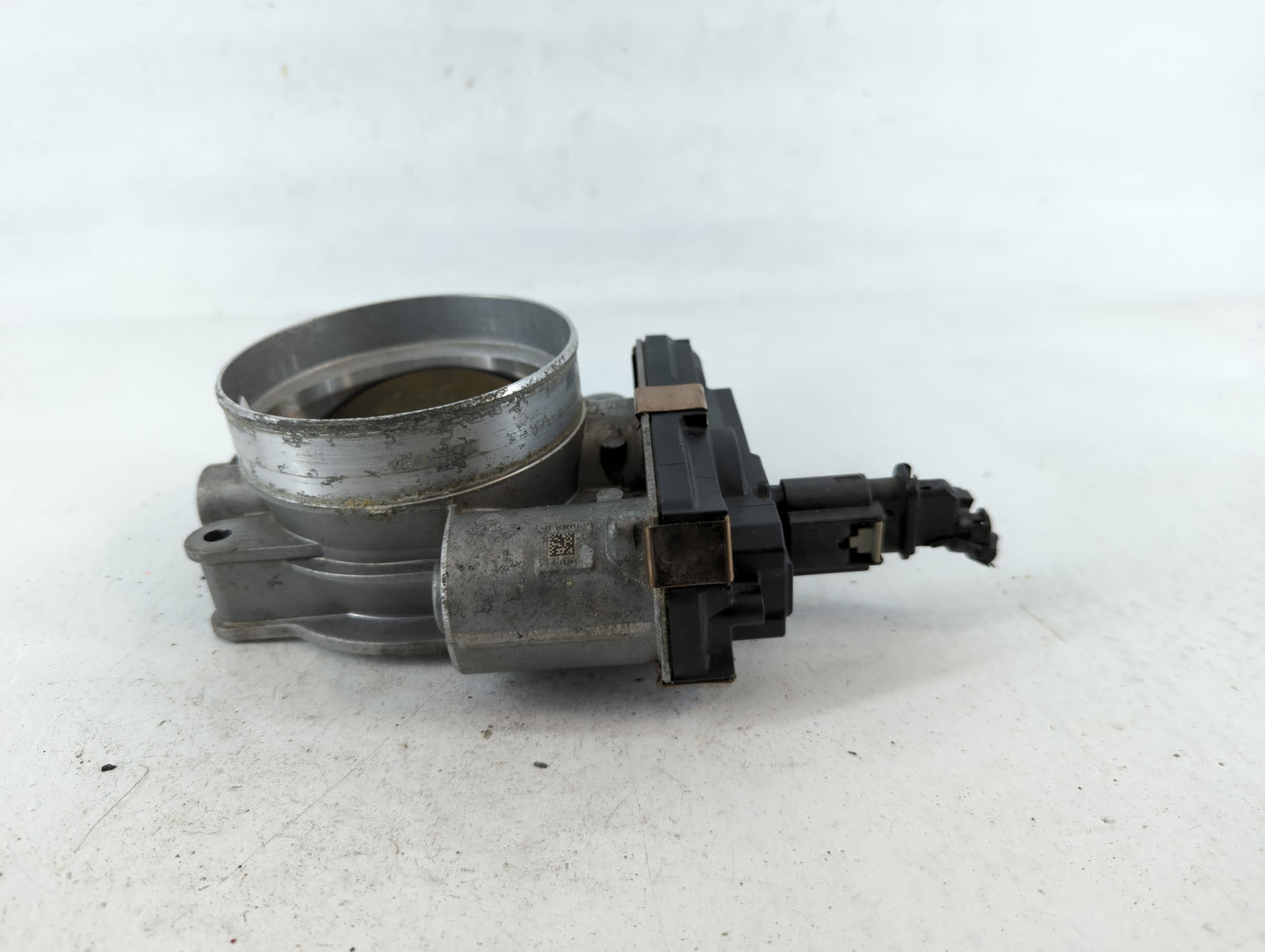 2016-2021 Chevrolet Camaro Throttle Body P/N:12620263 Fits Fits 2014 2015 2016 2017 2018 2019 2020 2021 2022 OEM Used Auto P