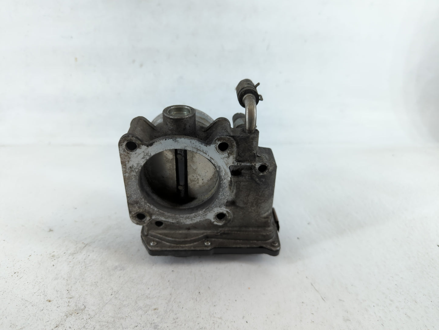 2016-2021 Chevrolet Camaro Throttle Body P/N:3TA60-01 A Fits Fits 2013 2014 2015 2016 2017 2018 2019 2020 2021 OEM Used Auto