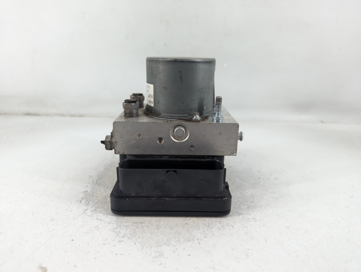 2017 Chevrolet Camaro ABS Pump Control Module Replacement P/N:84089247 Fits OEM Used Auto Parts - Oemusedautoparts1.com