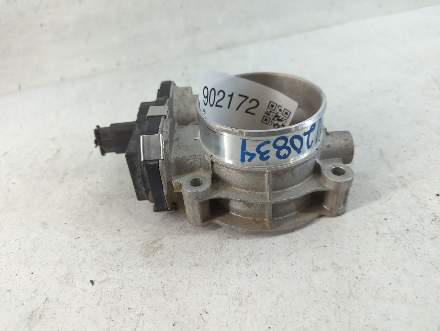 2016-2021 Chevrolet Camaro Throttle Body P/N:12671014 Fits Fits 2016 2017 2018 2019 2020 2021 2022 OEM Used Auto Parts - Oem