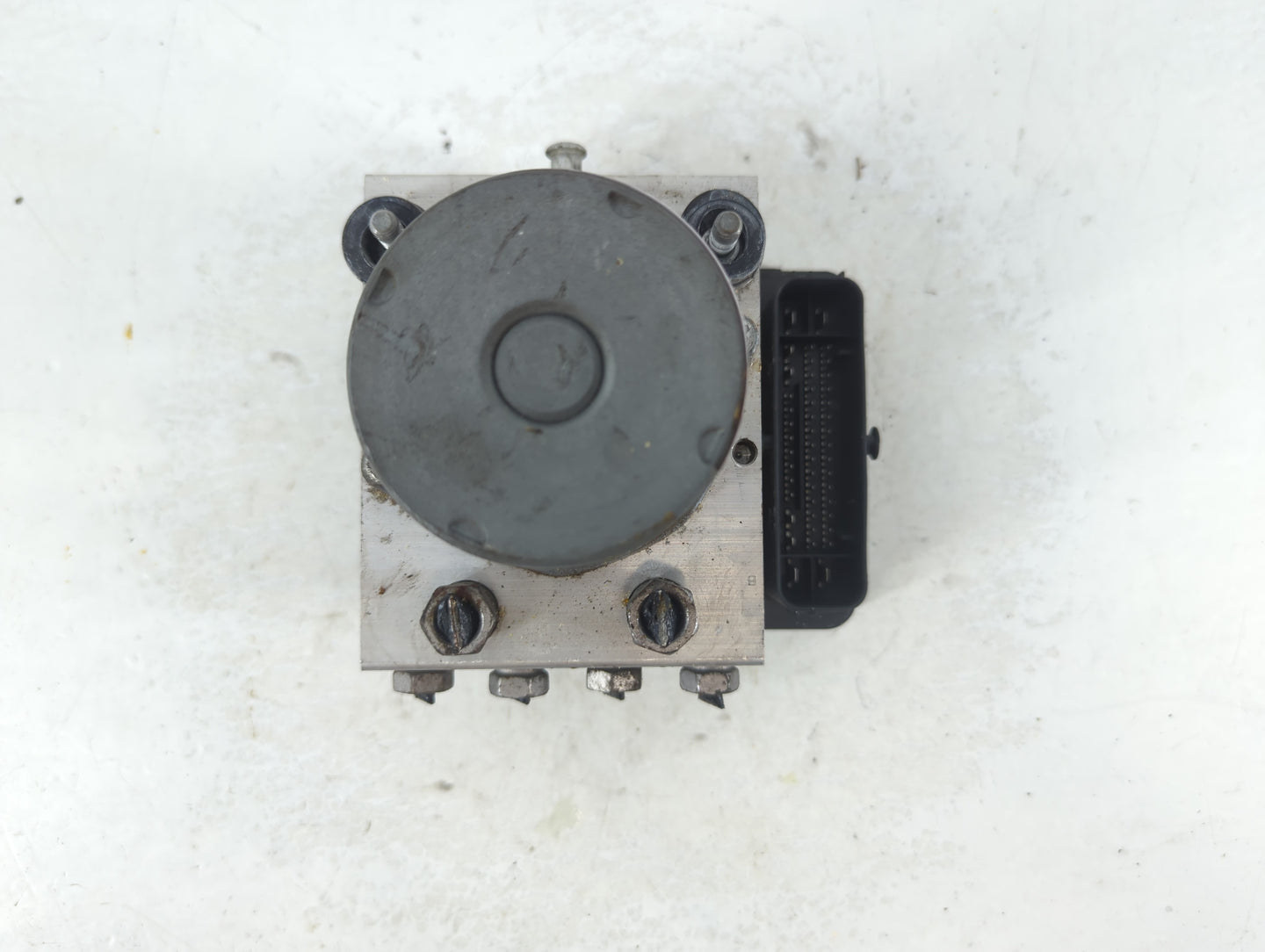 2017 Chevrolet Camaro ABS Pump Control Module Replacement P/N:06505576 8408 9247 Fits OEM Used Auto Parts - Oemusedautoparts