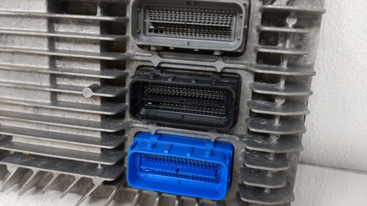 2017 Chevrolet Caprice PCM Engine Control Computer ECU ECM PCU OEM P/N:12667189 12667189 Fits Fits 2018 2019 2020 OEM Used A