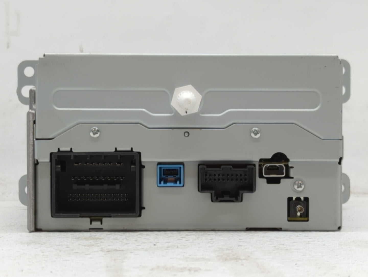 2017 Chevrolet Caprice Radio AM FM Cd Player Receiver Replacement P/N:92288118 Fits OEM Used Auto Parts - Oemusedautoparts1.