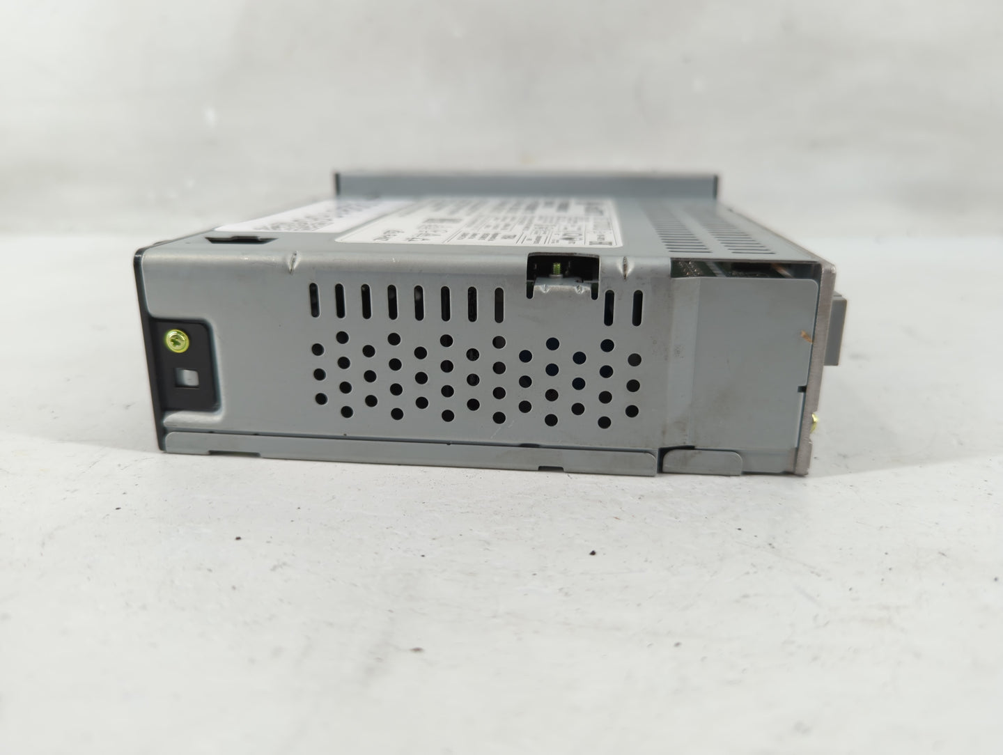 2016 Chevrolet Colorado Radio AM FM Cd Player Receiver Replacement P/N:42532873 Fits OEM Used Auto Parts - Oemusedautoparts1