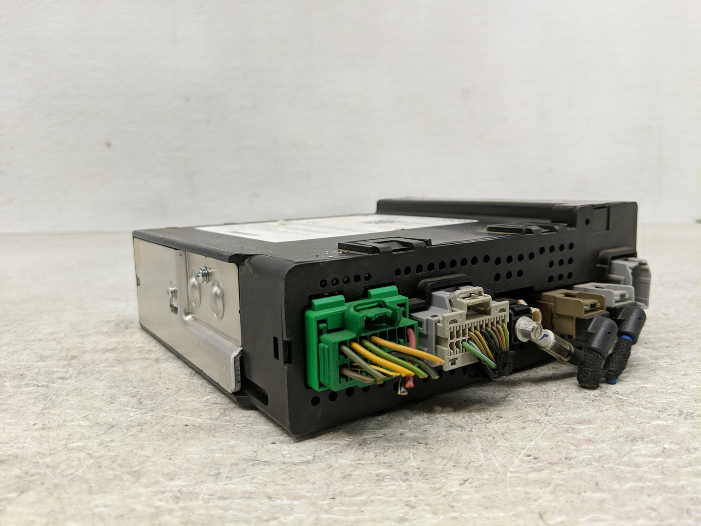2017 Chevrolet Colorado Radio AM FM Cd Player Receiver Replacement P/N:84278539 Fits Fits 2018 OEM Used Auto Parts - Oemused