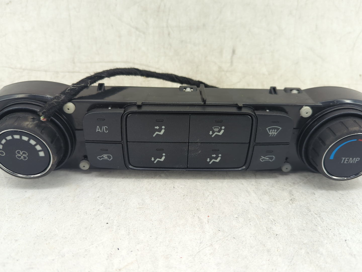 2015-2022 Chevrolet Colorado Climate Control Module Temperature AC/Heater Replacement P/N:84164473 Fits OEM Used Auto Parts 