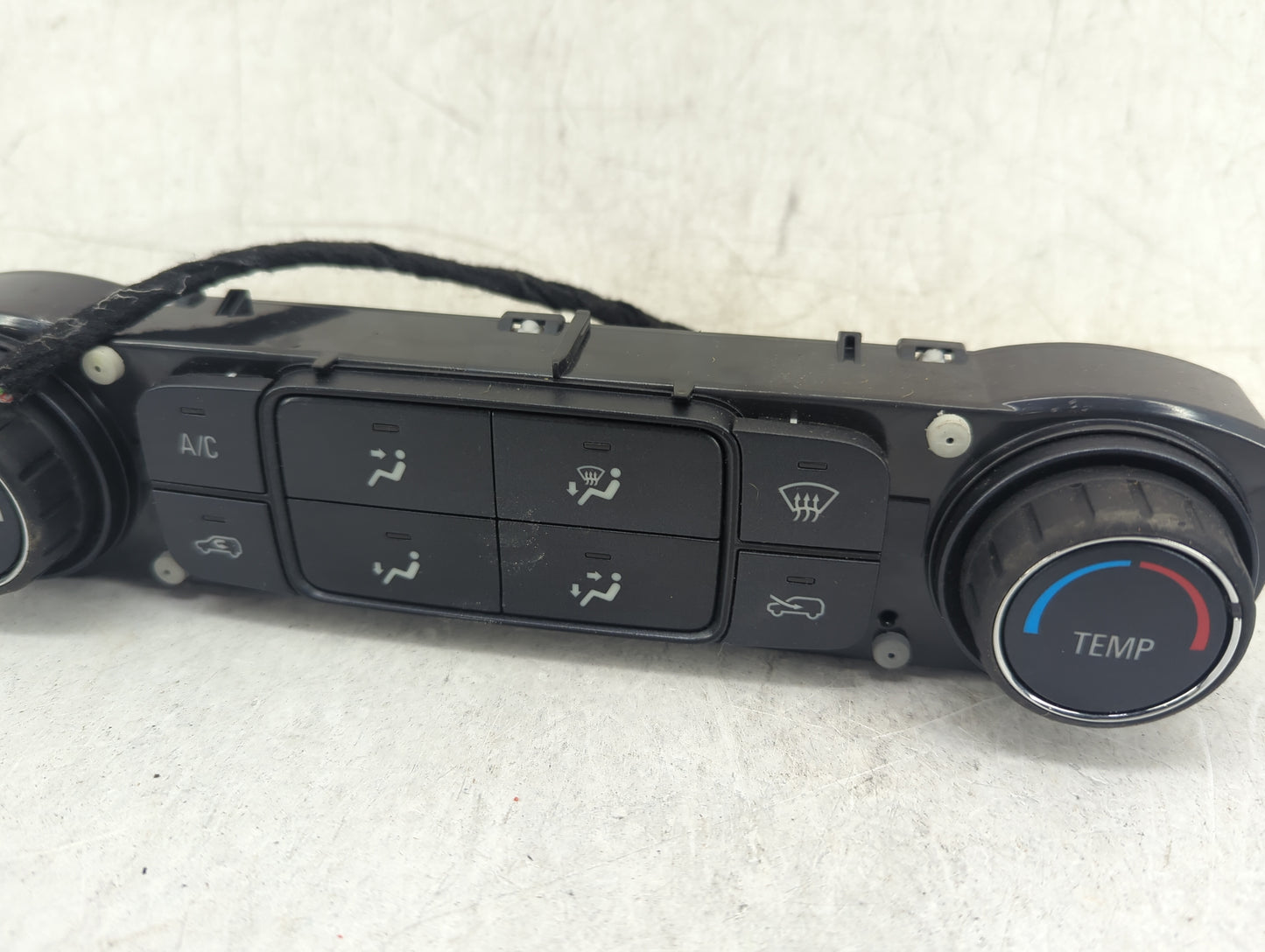 2015-2022 Chevrolet Colorado Climate Control Module Temperature AC/Heater Replacement P/N:84164473 Fits OEM Used Auto Parts 