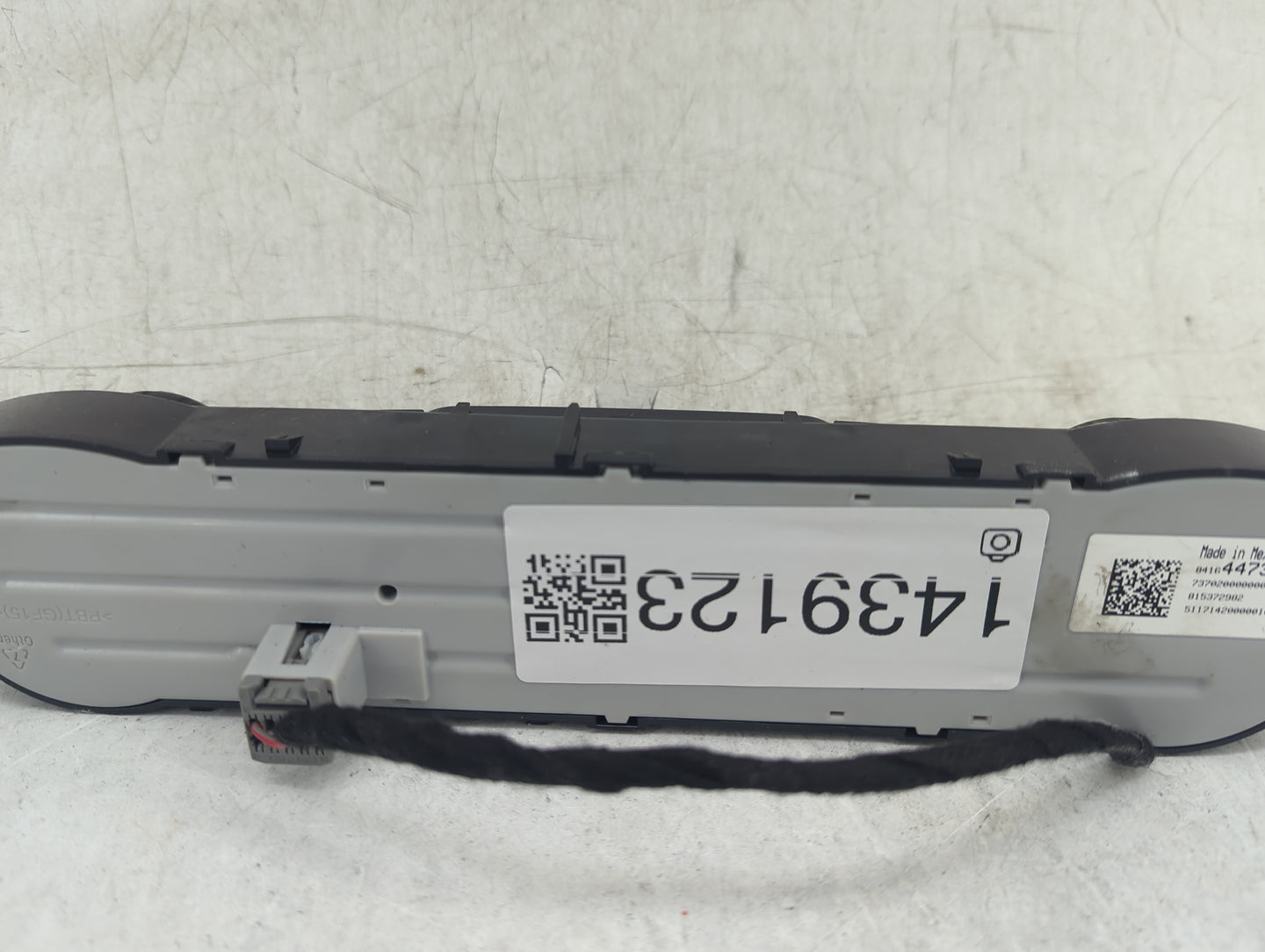 2015-2022 Chevrolet Colorado Climate Control Module Temperature AC/Heater Replacement P/N:84164473 Fits OEM Used Auto Parts 