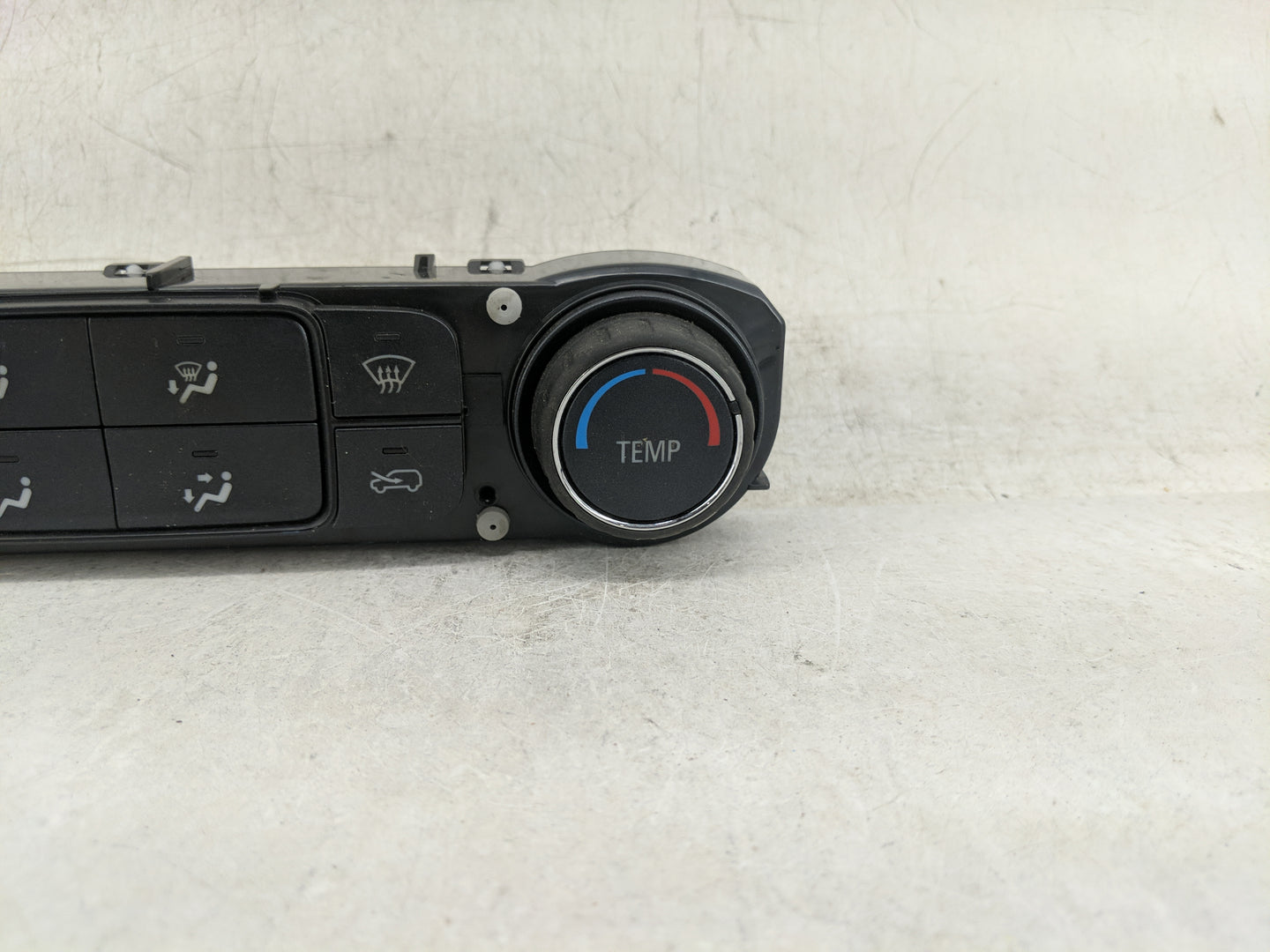 2015-2022 Chevrolet Colorado Climate Control Module Temperature AC/Heater Replacement P/N:84164472 815372982 Fits OEM Used A