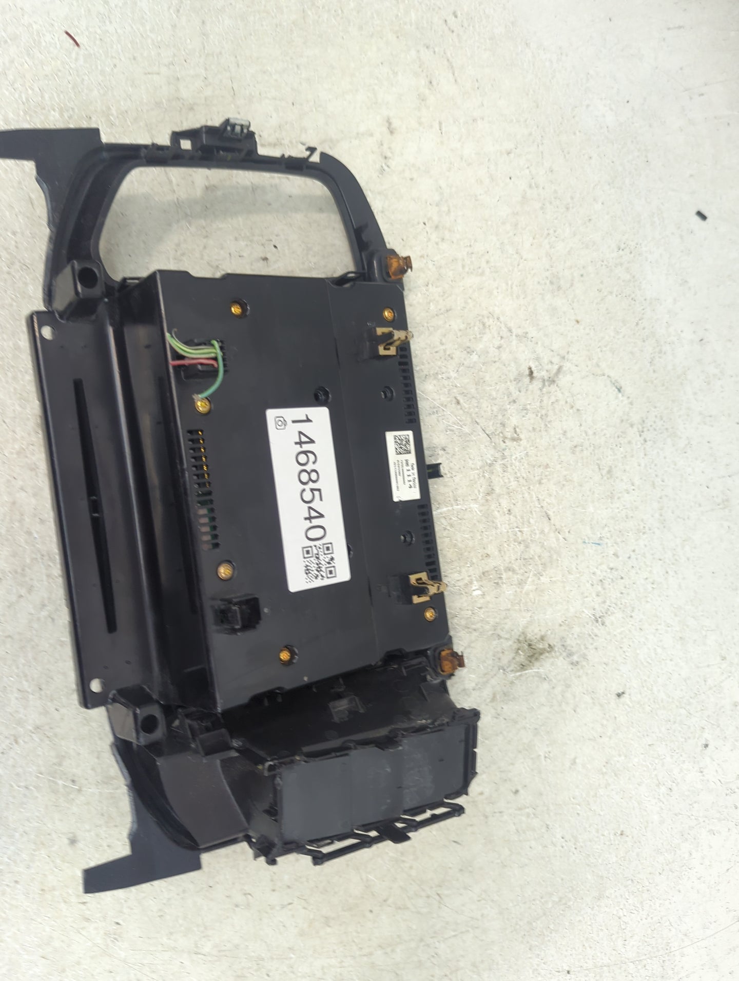 2017-2019 Chevrolet Colorado Radio AM FM Cd Player Receiver Replacement P/N:84010114 Fits Fits 2017 2018 2019 2020 2021 OEM 