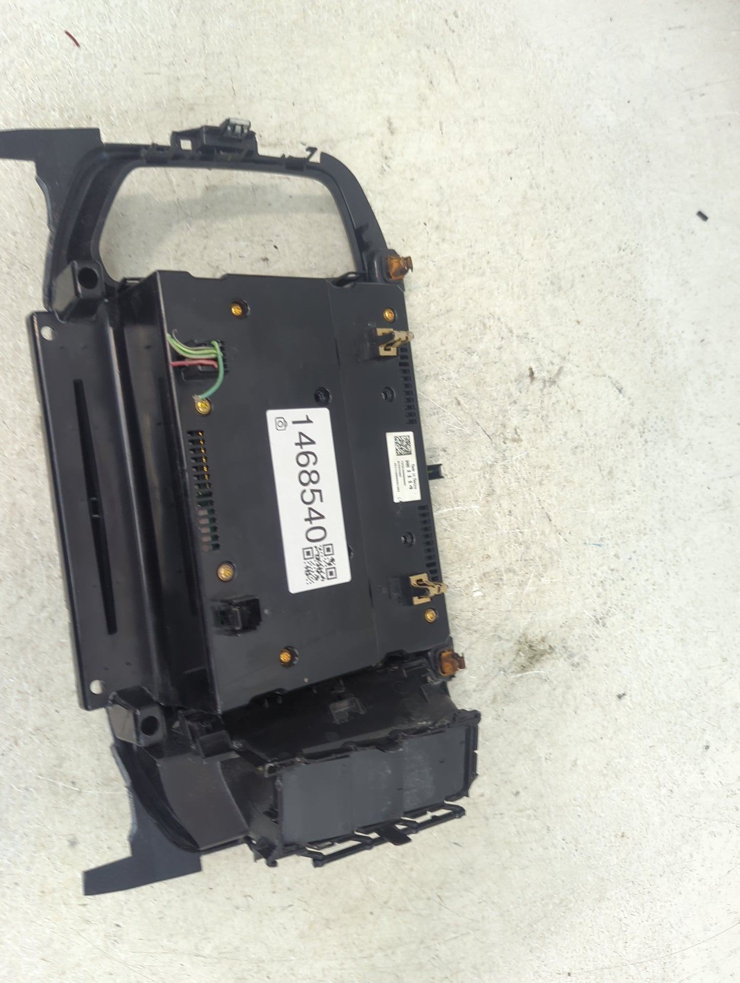 2017-2019 Chevrolet Colorado Radio AM FM Cd Player Receiver Replacement P/N:84010114 Fits Fits 2017 2018 2019 2020 2021 OEM 
