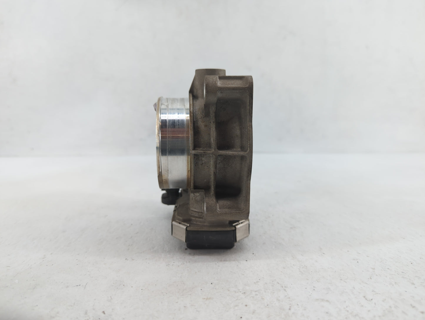 2016-2018 Chevrolet Colorado Throttle Body P/N:12670839AA 12627217DA Fits Fits 2016 2017 2018 2019 OEM Used Auto Parts - Oem