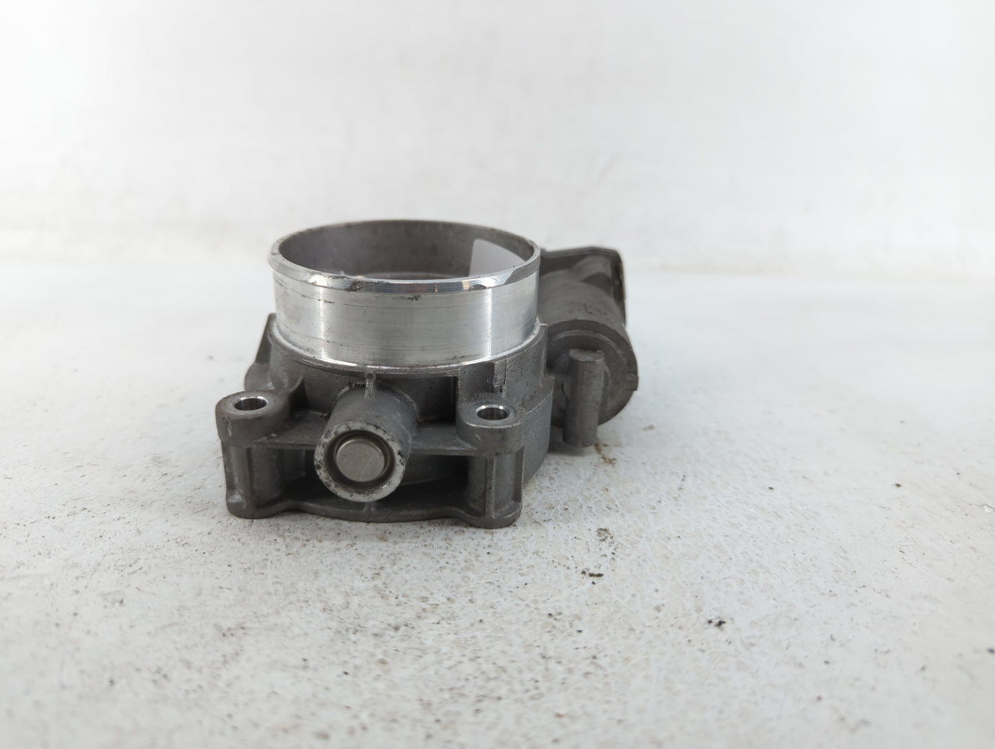 2017-2022 Chevrolet Colorado Throttle Body P/N:12671014 12648414 Fits Fits 2016 2017 2018 2019 2020 2021 2022 OEM Used Auto 