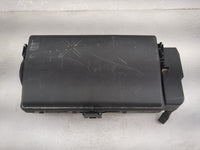 2015-2019 Chevrolet Colorado Fusebox Fuse Box Panel Relay Module P/N:13500127 13500128, 13500113 Fits Fits 2015 2016 2017 20
