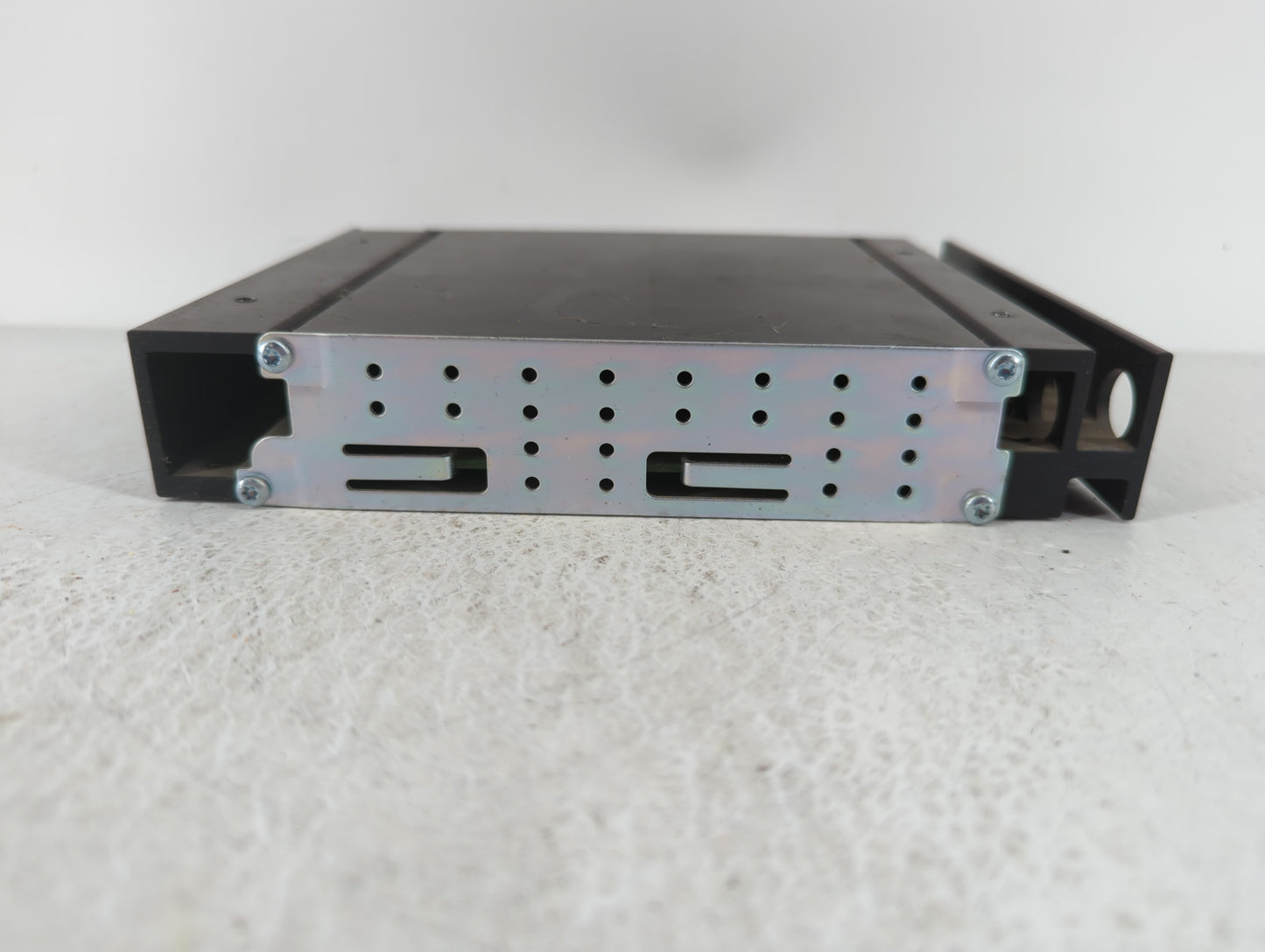2017-2019 Chevrolet Colorado Am Fm Cd Player Radio Receiver - Oemusedautoparts1.com