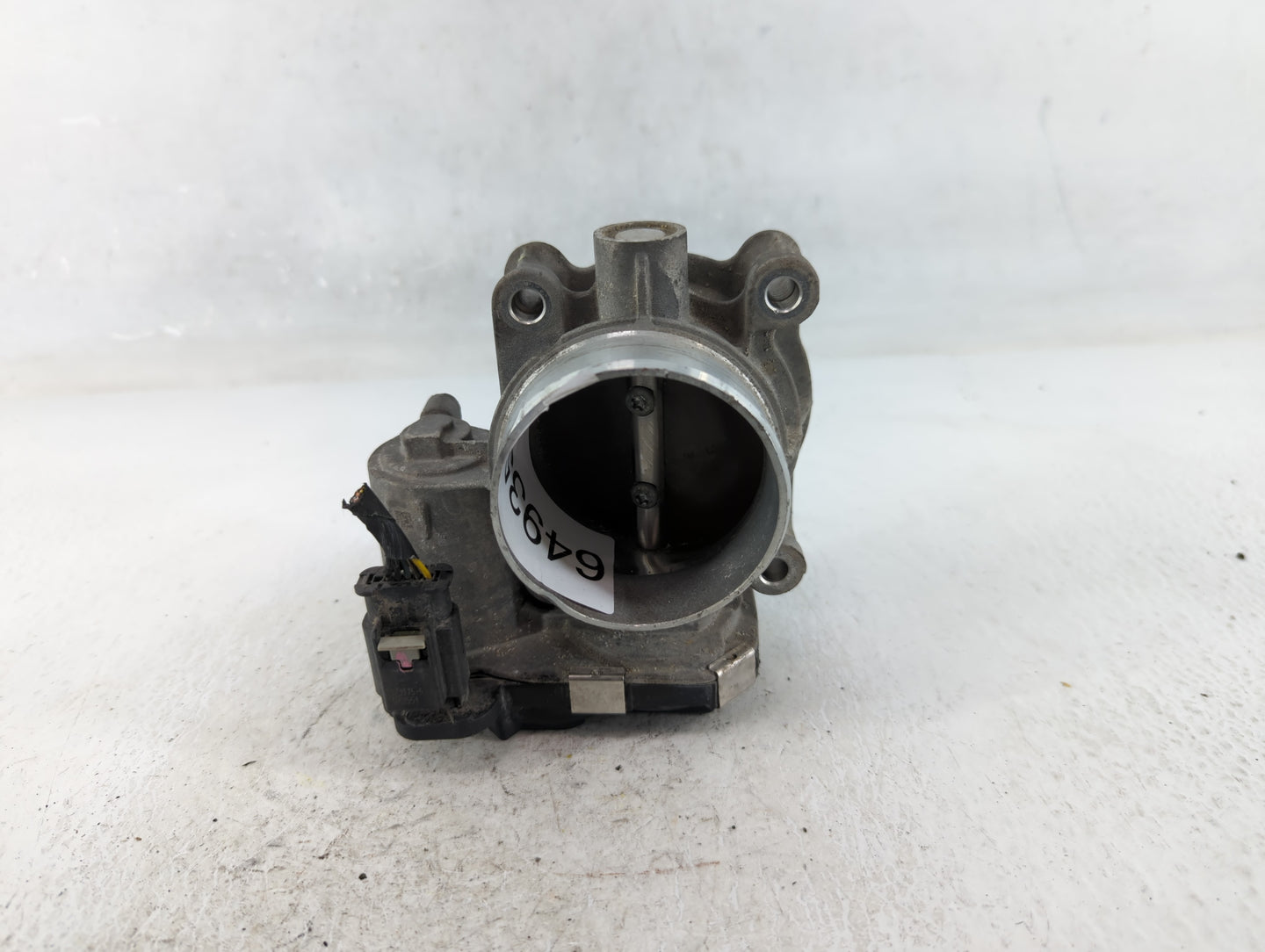 2016-2022 Chevrolet Colorado Throttle Body P/N:12670839AA Fits Fits 2016 2017 2018 2019 2020 2021 2022 OEM Used Auto Parts -