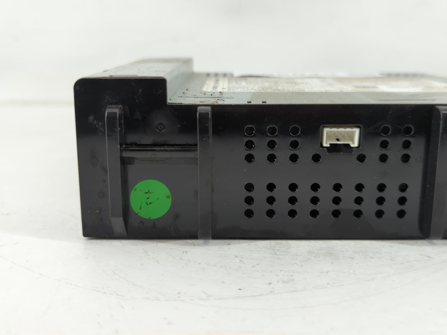 2017-2019 Chevrolet Colorado Am Fm Cd Player Radio Receiver - Oemusedautoparts1.com