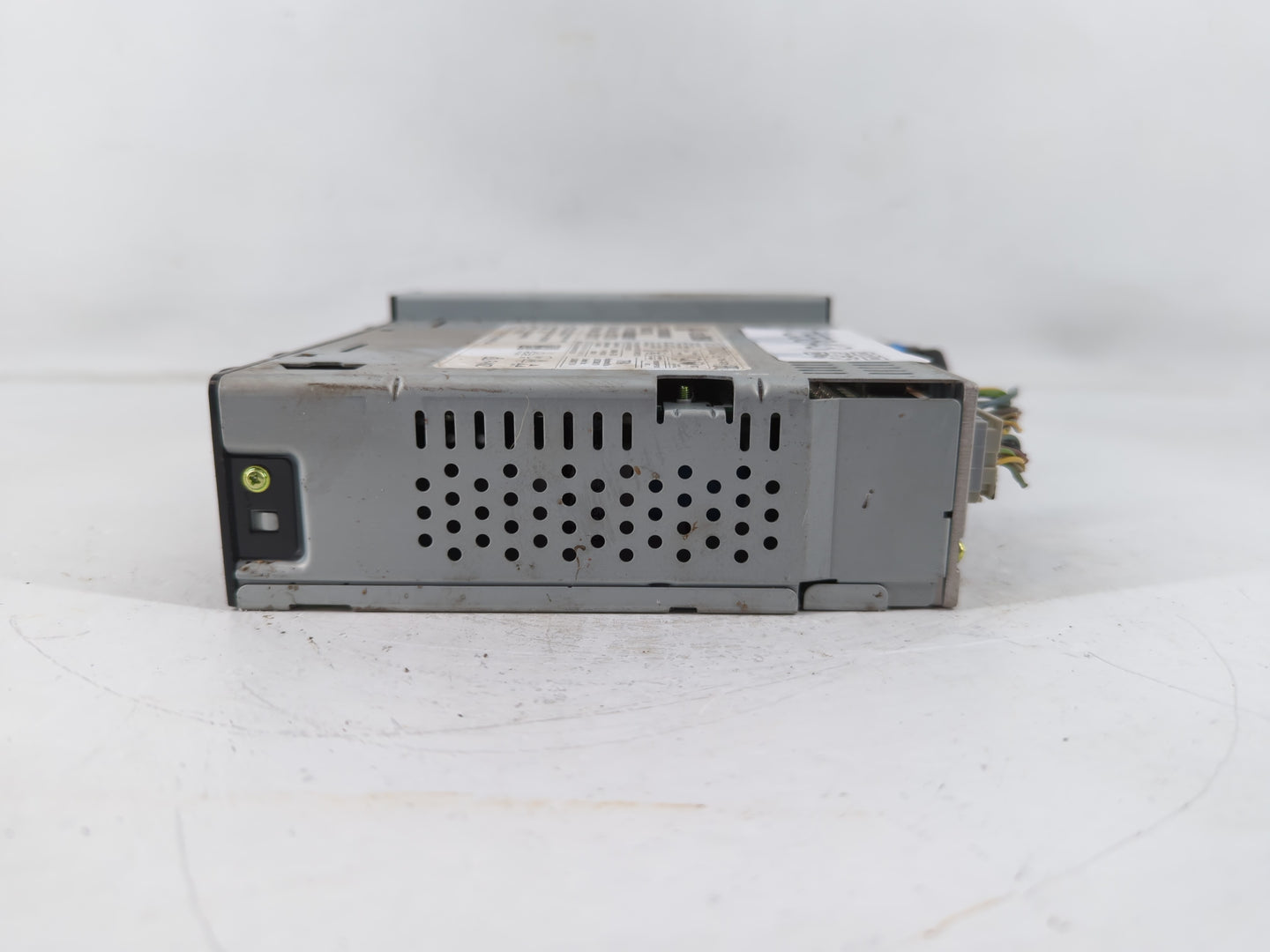2017-2019 Chevrolet Colorado Am Fm Cd Player Radio Receiver - Oemusedautoparts1.com
