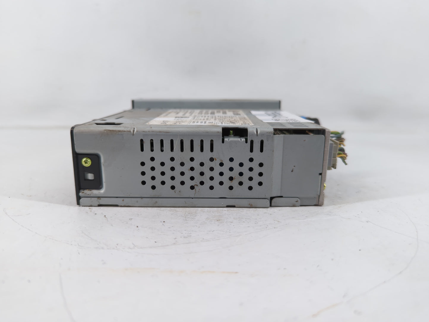 2017-2019 Chevrolet Colorado Am Fm Cd Player Radio Receiver - Oemusedautoparts1.com