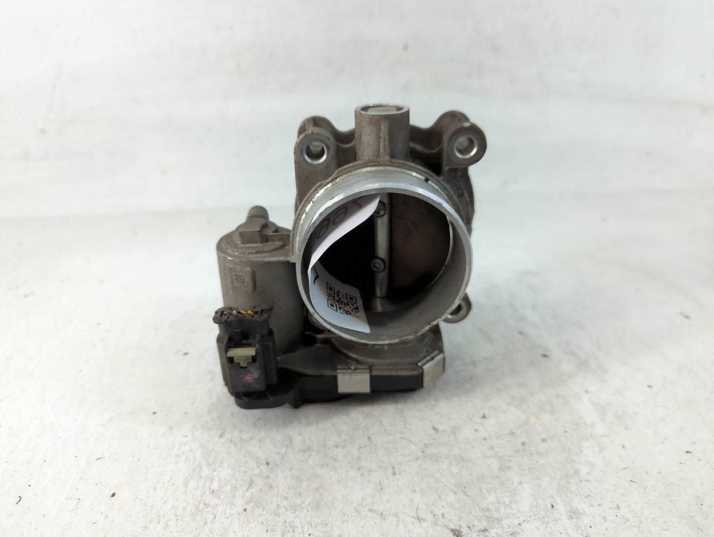 2016-2022 Chevrolet Colorado Throttle Body P/N:12670839AA Fits Fits 2016 2017 2018 2019 2020 2021 2022 OEM Used Auto Parts -