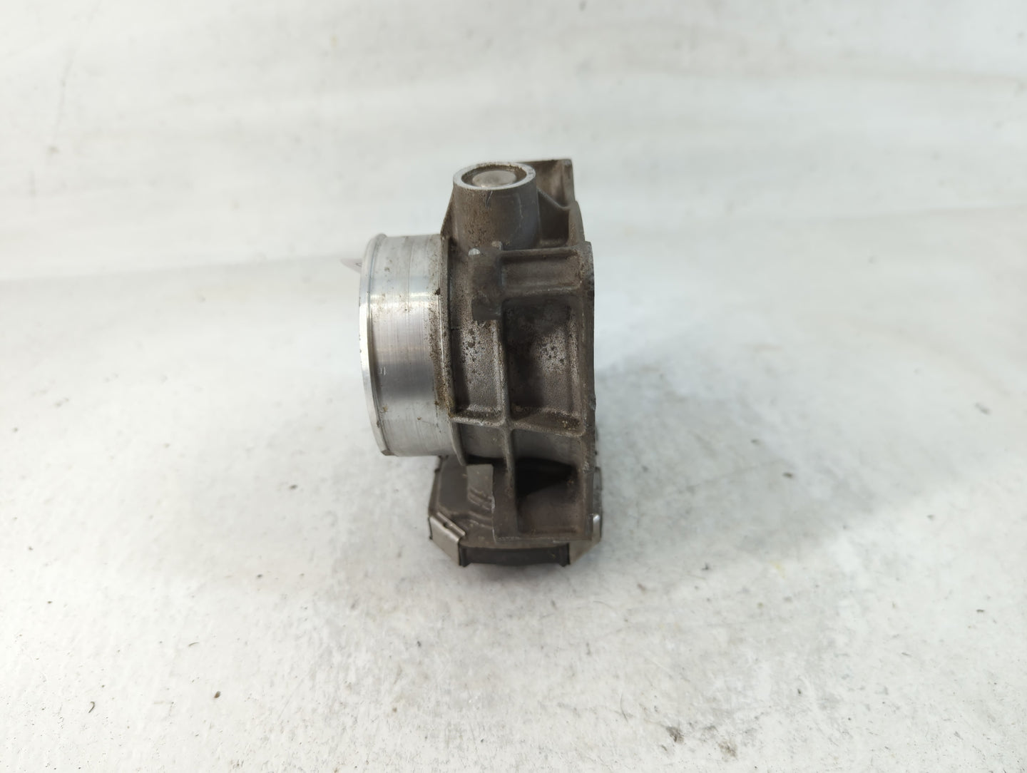 2016-2022 Chevrolet Colorado Throttle Body P/N:12670839AA Fits Fits 2016 2017 2018 2019 2020 2021 2022 OEM Used Auto Parts -